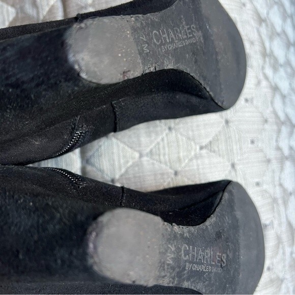 Charles by Charles David Black Suede Wedge Heeled Boots Women’s Size 7 - Picture 14 of 16